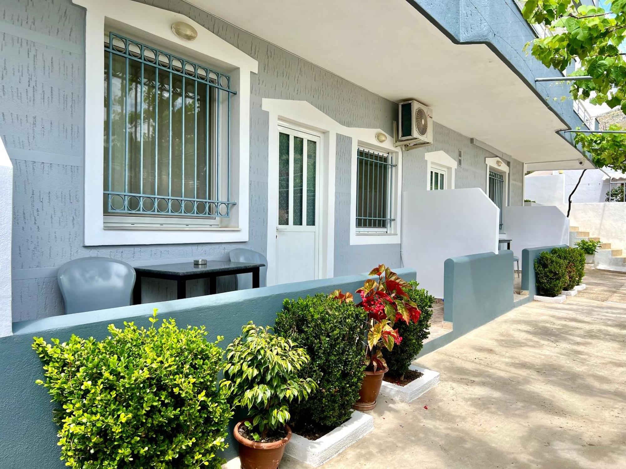 Tomi Apartments Sarandë Exterior foto