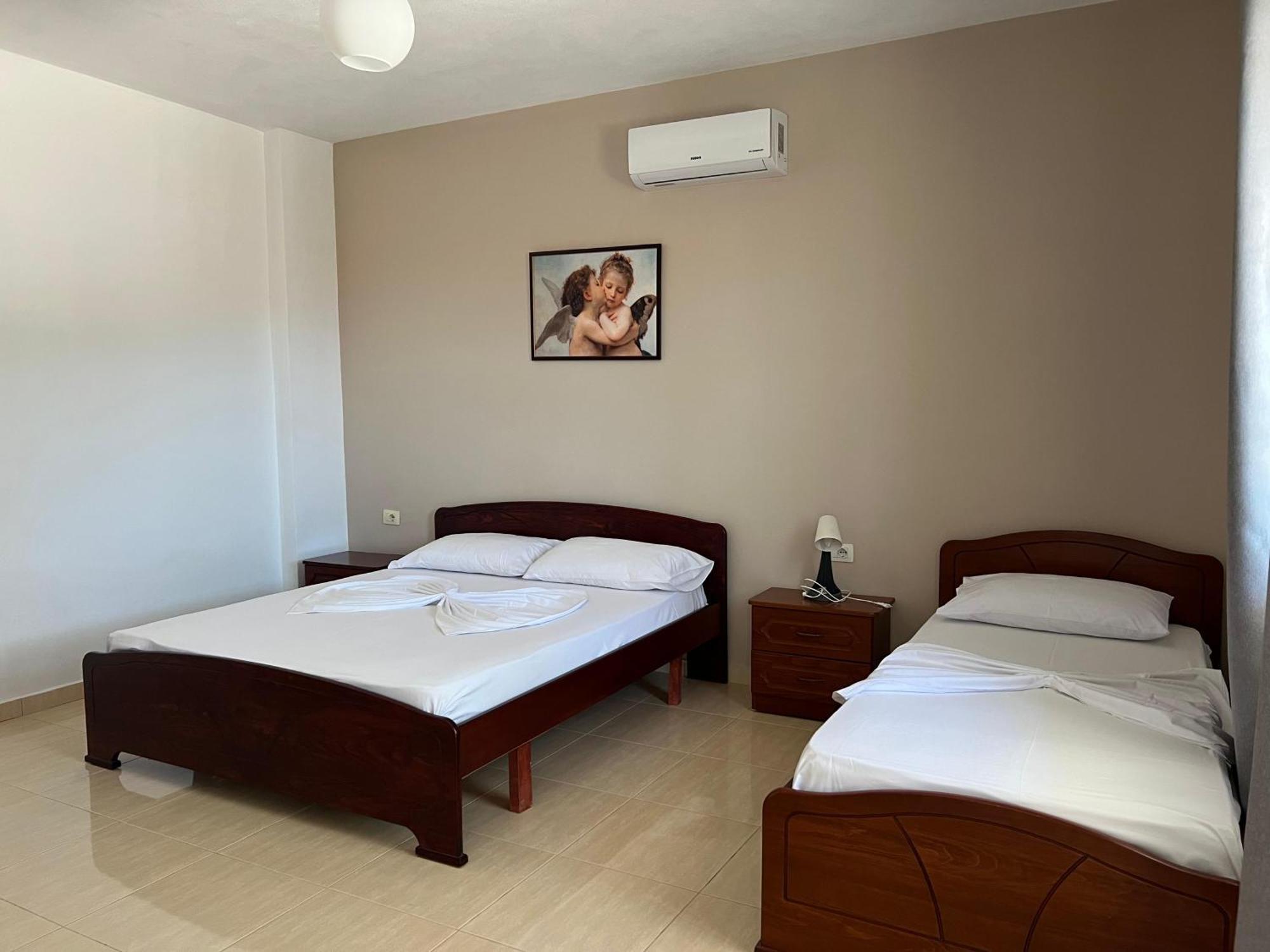 Tomi Apartments Sarandë Exterior foto